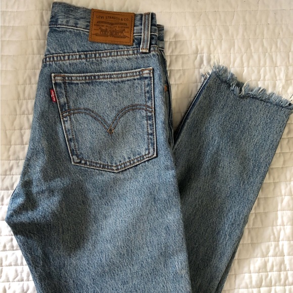 Levi’s Premium wedgie fit jeans 100% cotton - Picture 2 of 4